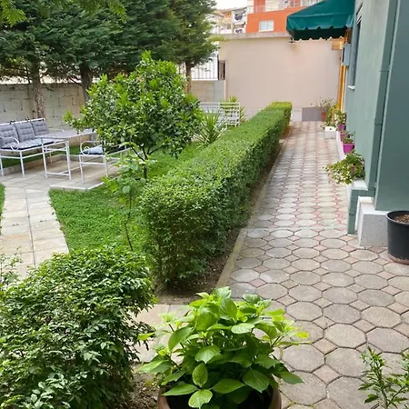 Ajdinaj Πανσιόν