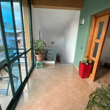 Ajdinaj 4*