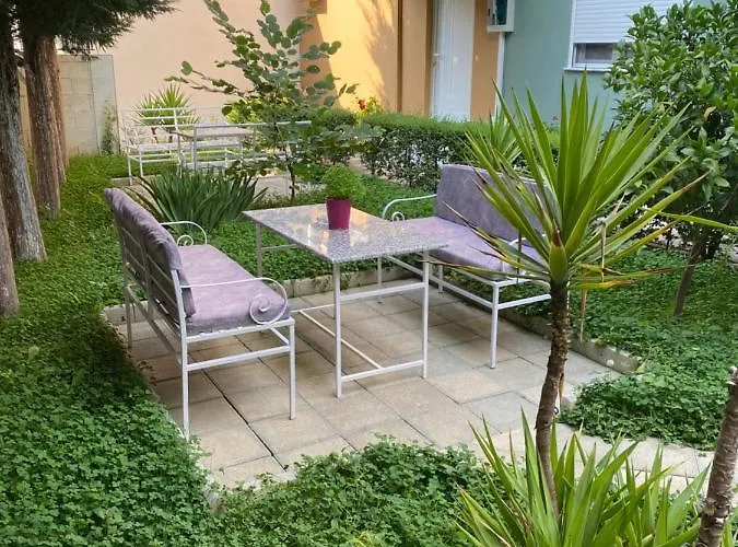 בית הארחה Ajdinaj