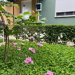 Ajdinaj 4*