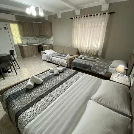 Konukevi Ajdinaj Berat