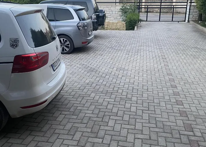 Casa de hóspedes Ajdinaj 4*