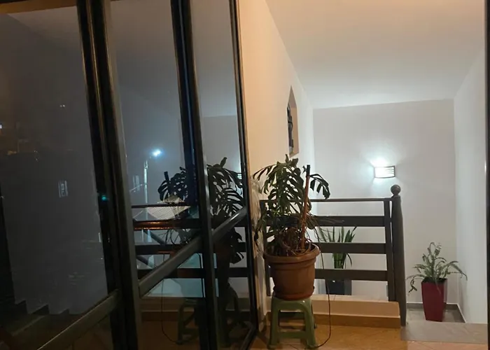 Ajdinaj Casa de hóspedes 4*